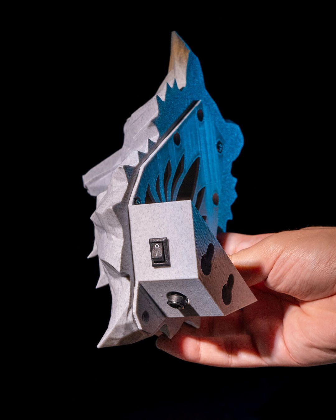 Lumière de mur Renard Neuf Queues / The Nine-Tailed Fox Wall Light - Image 6