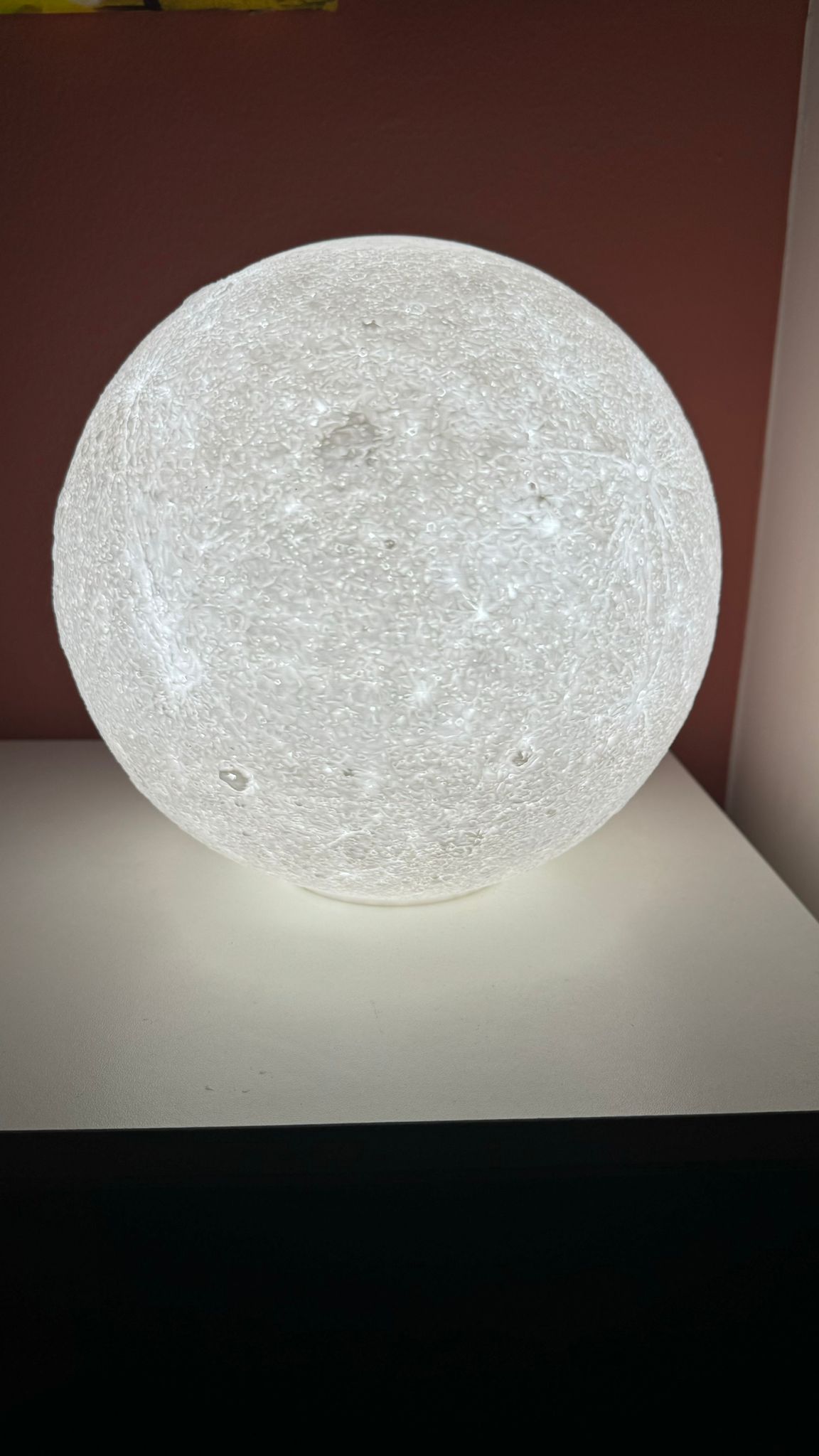 USB-powered 3D printed moon night light with dimming control switch