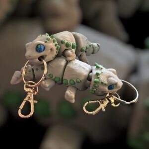 Multicolor aarticulated lizards keychain