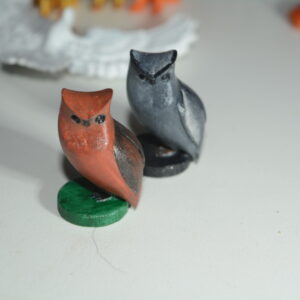 🌟 Dupla de Corujas Elegantes: Modernidade e Charme em Cada Detalhe! 🌟