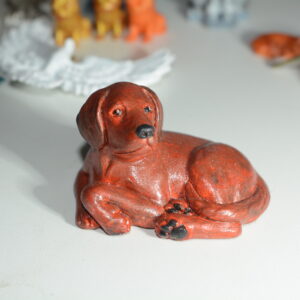 Miniatura de Cachorro Labrador Retriever: A Perfeição Canina em Sua Decoração! 🐾✨