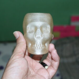 "Vaso de Caveira: Decoração Única e Estilosa para Seu Lar!"