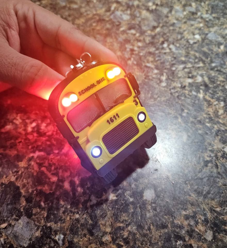 Rechargeable 3d printed School Bus Keychain with functional lights (custom made) - Image 6