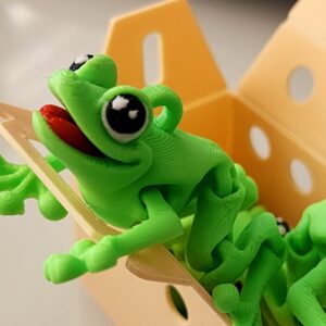 Mini Frog Keychain, Animal Lover Keychain, 3D Printed Keychain, Flexi Factory Design, Fidget Keychain, Articulated 3D Print, Cute Bag Charm