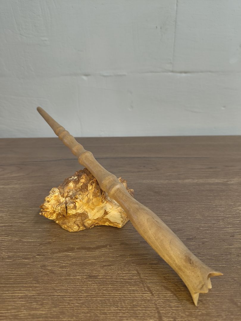 Zauberstab, magischer Besen