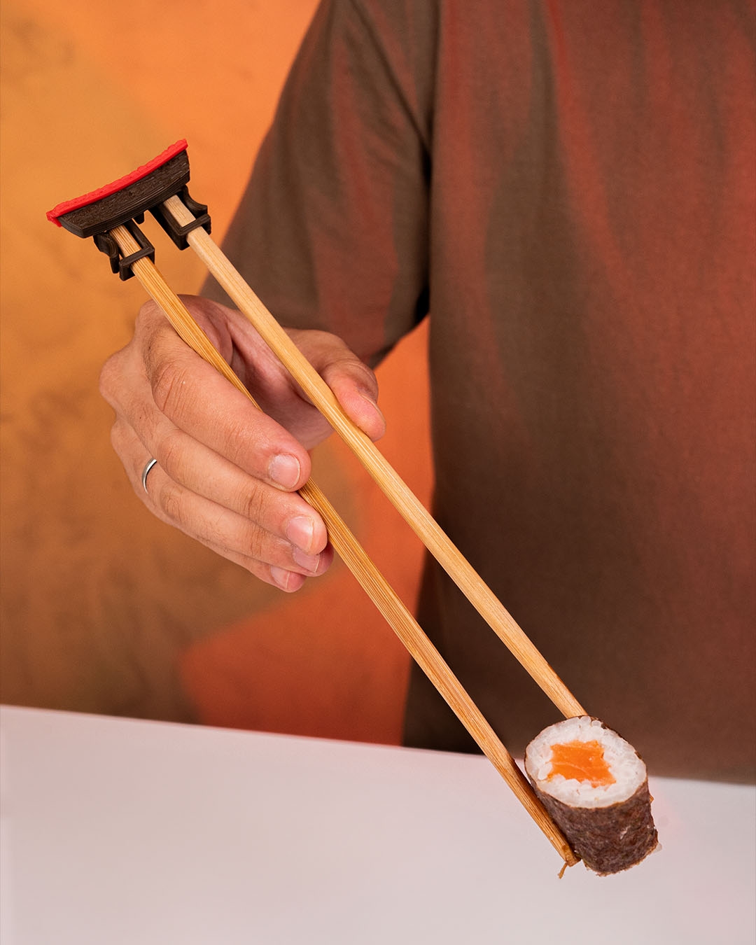 Torii Gate Chopstick Helper - Image 2