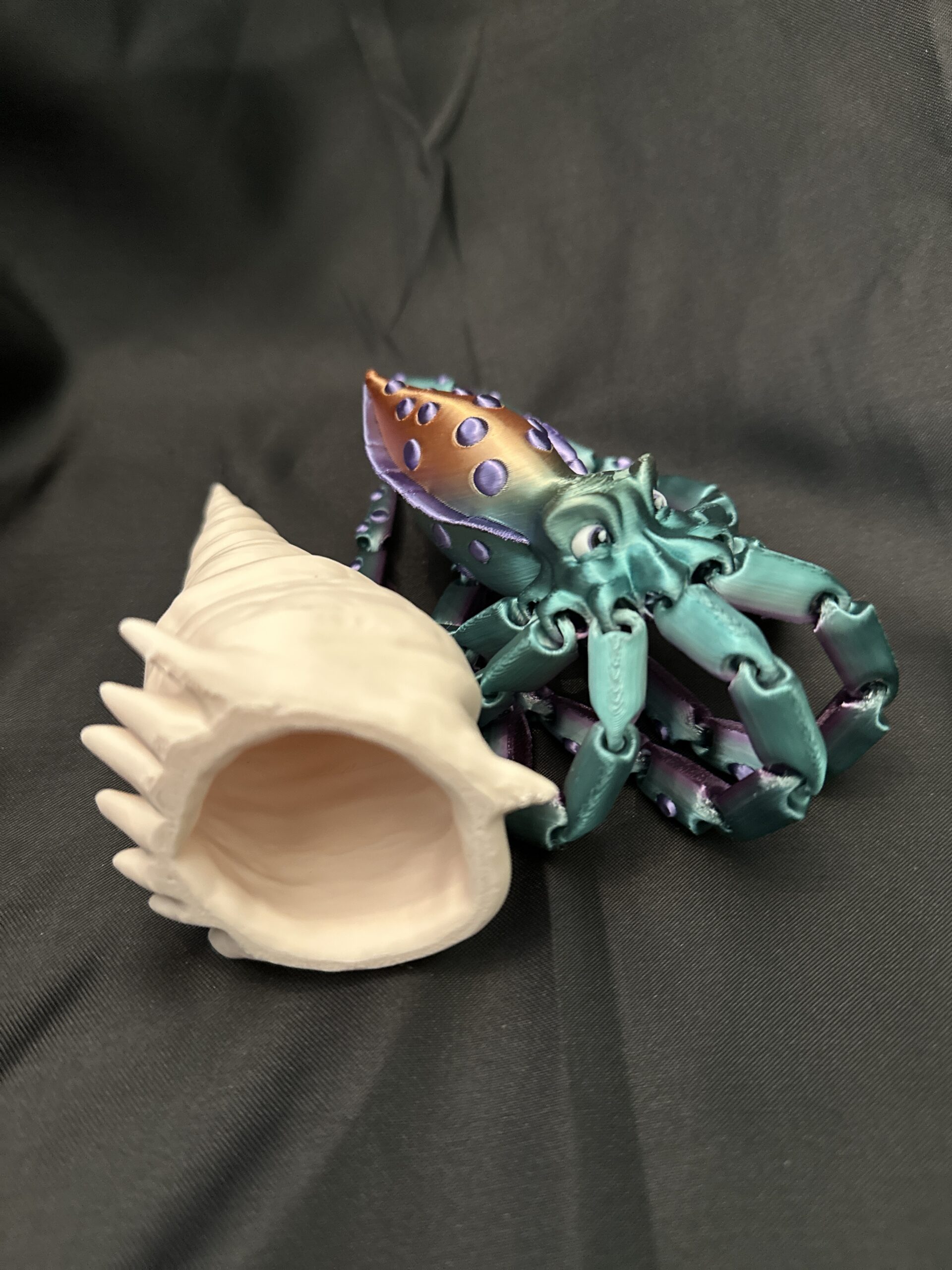 Finn, the Bigfin Squid - Image 4