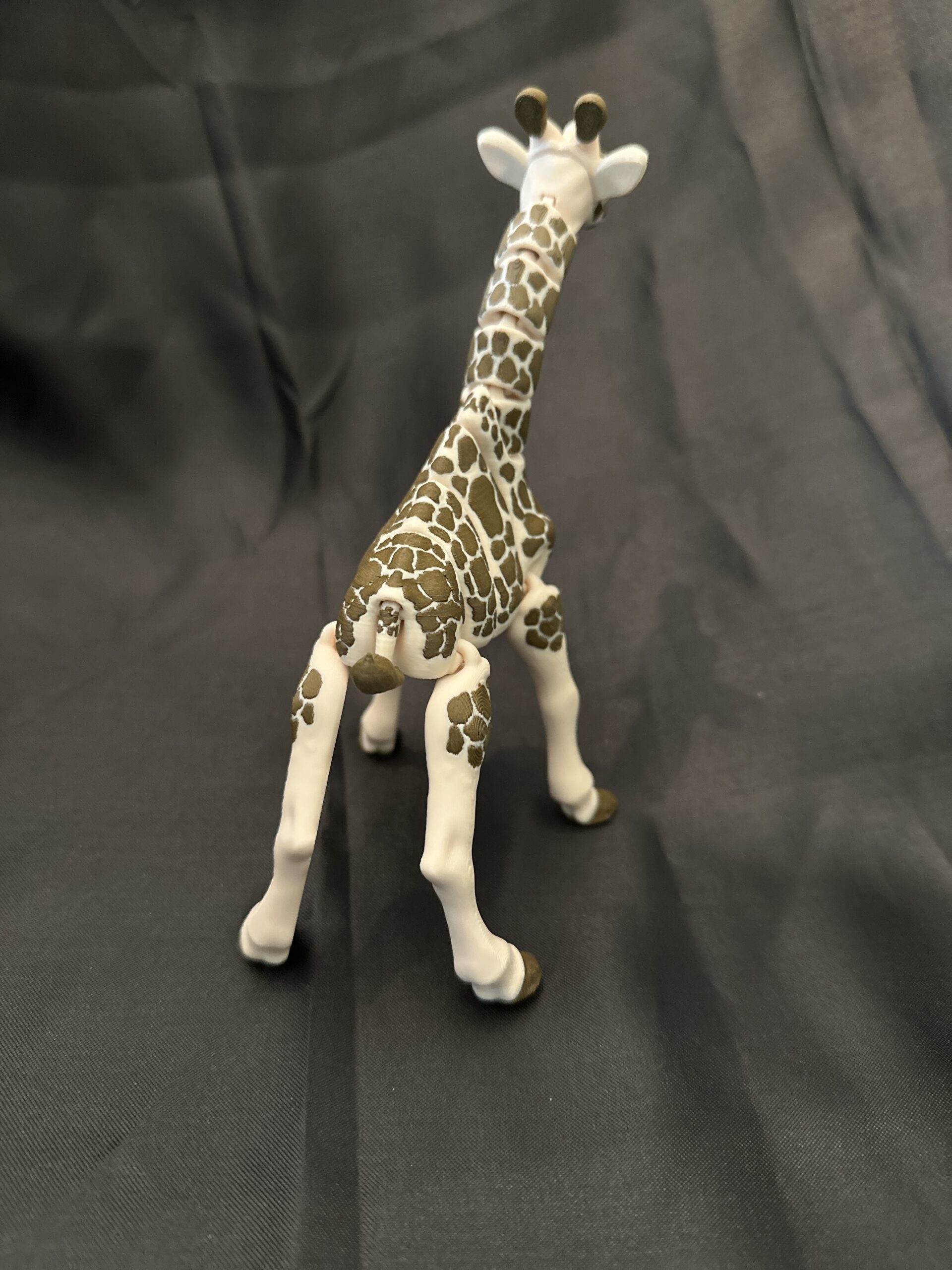 Giraffe - Image 3