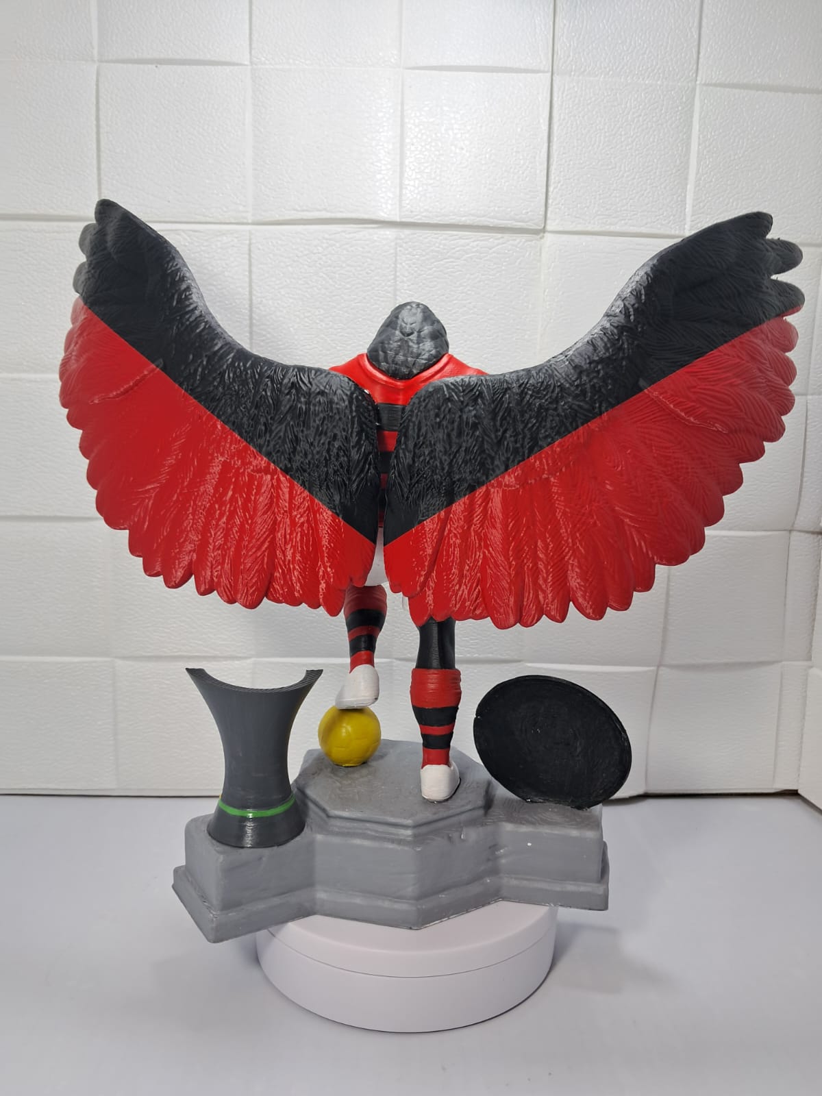 Mascote do Flamengo c/ Asas - Malvadão Tam 35x30cm - Image 3